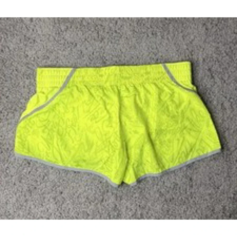 Nike Dri-FIT Womens Neon Yellow Script Graphic Running Shorts Size XL
